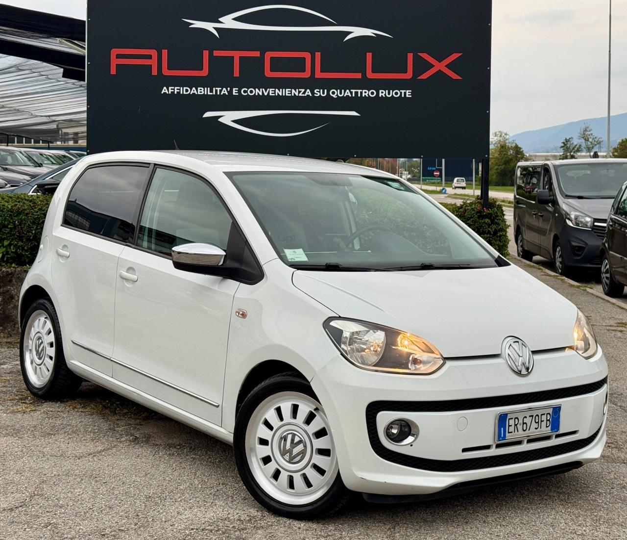 Volkswagen up! 1.0 75 CV 5p WHITE NEOPATENTATI