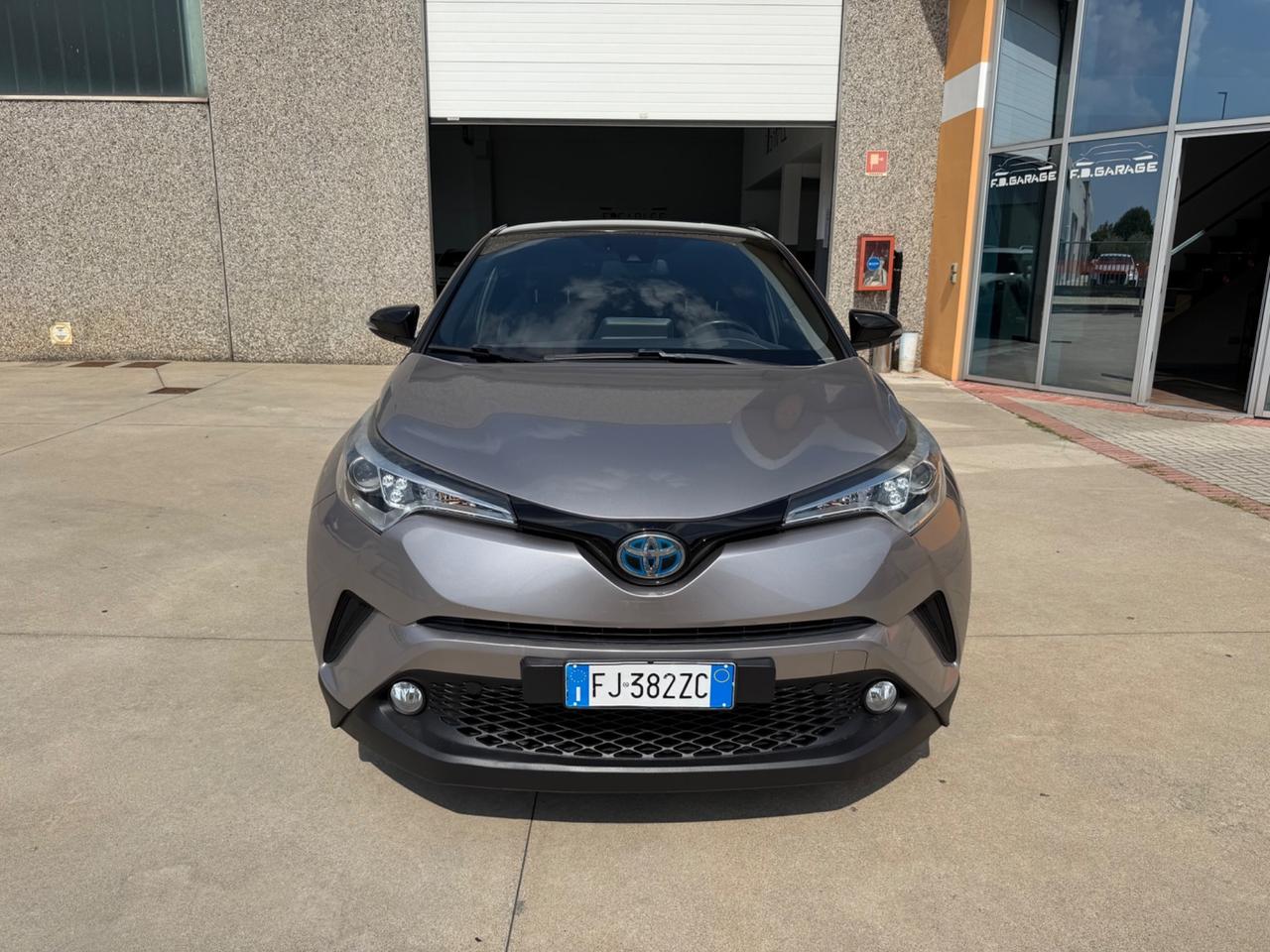 Toyota C-HR 1.8 Hybrid E-CVT Active