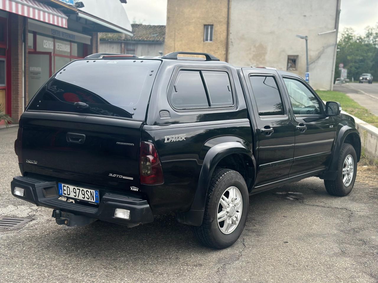Isuzu D-Max 3.0 TD cat Crew Cab 4WD Pup. LS Aut. EU4