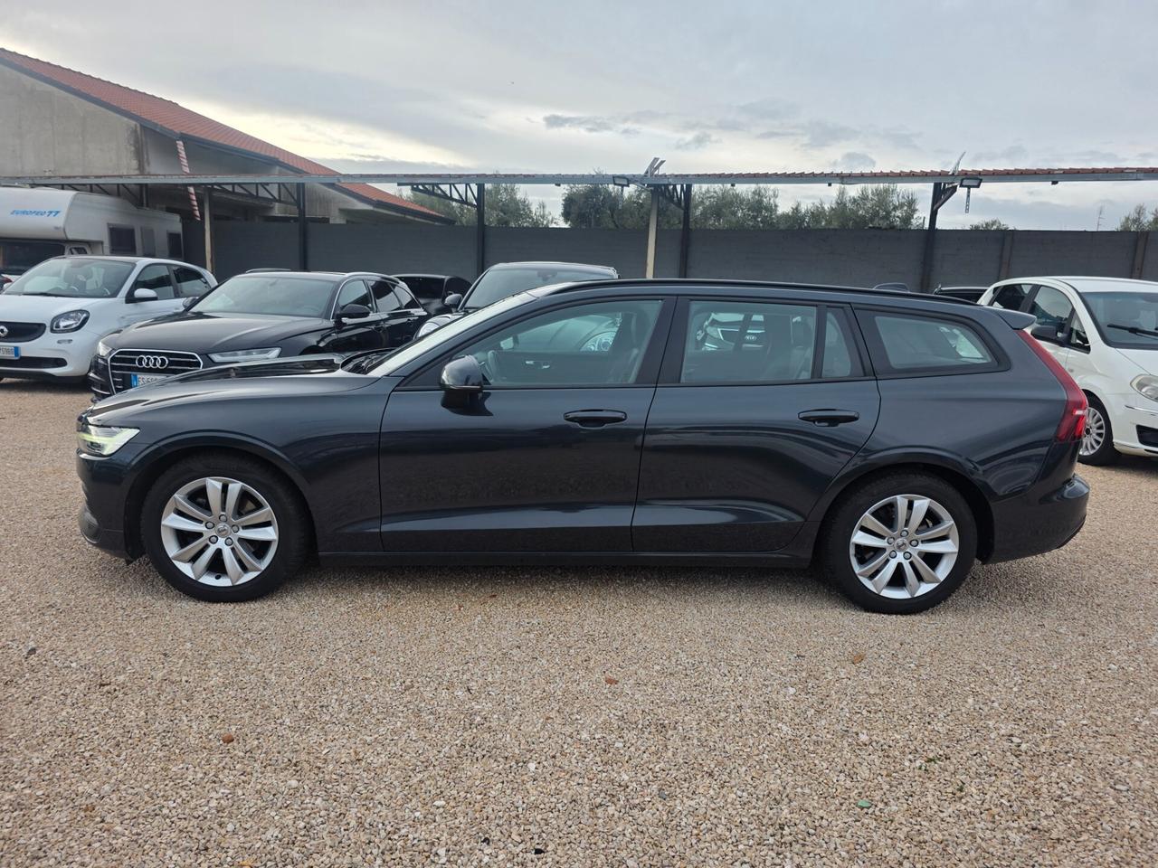 Volvo V60 D3 Geartronic R-design 12 mesi Garanzia