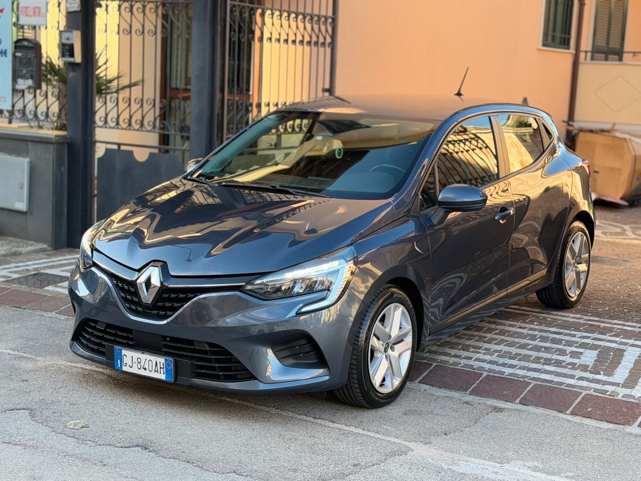 Renault Clio TCe 90CV Equilibre