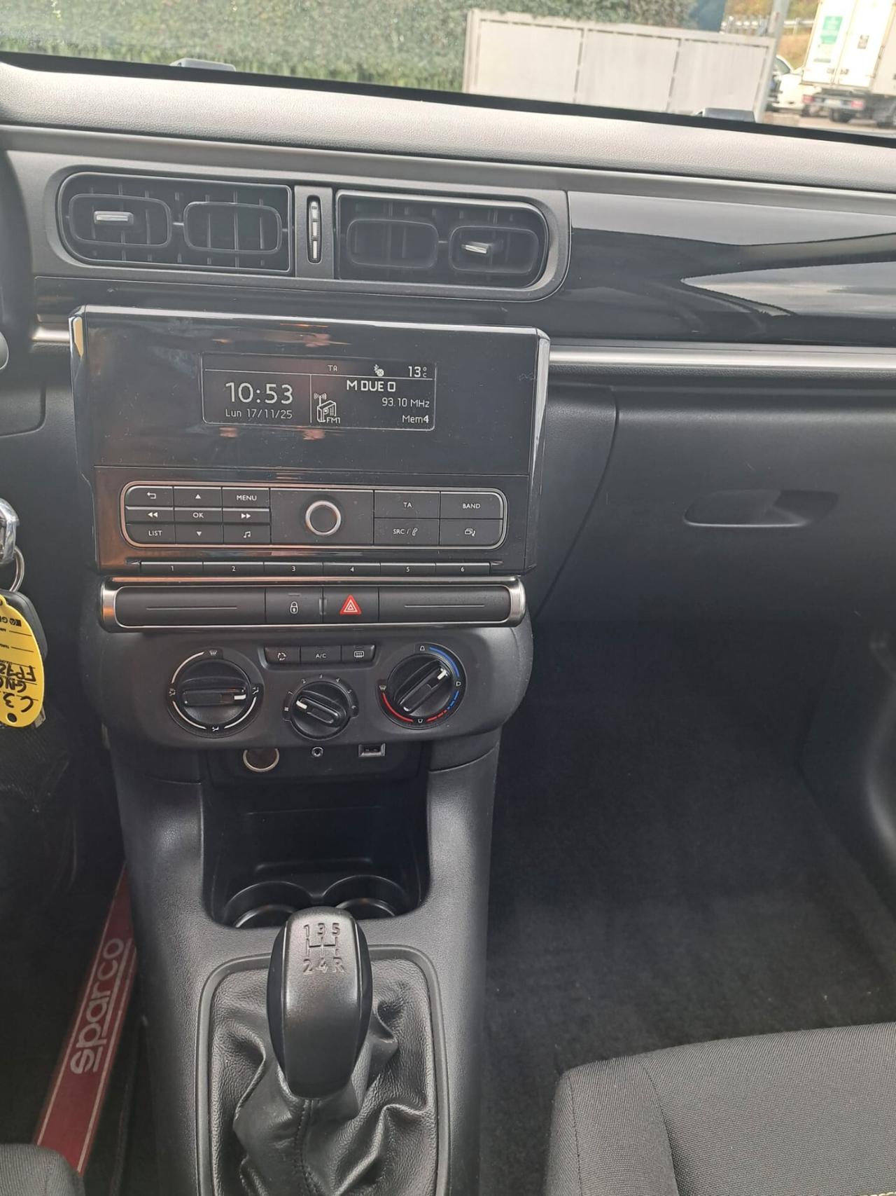 Citroen C3 1.2 PureTech 82 GPL Shine