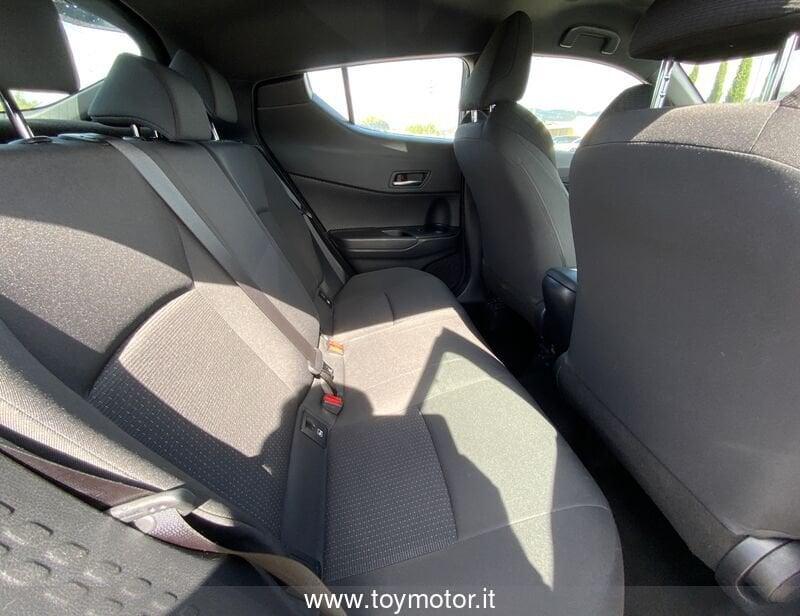 Toyota C-HR (2016-2023) 1.8 Hybrid E-CVT Active