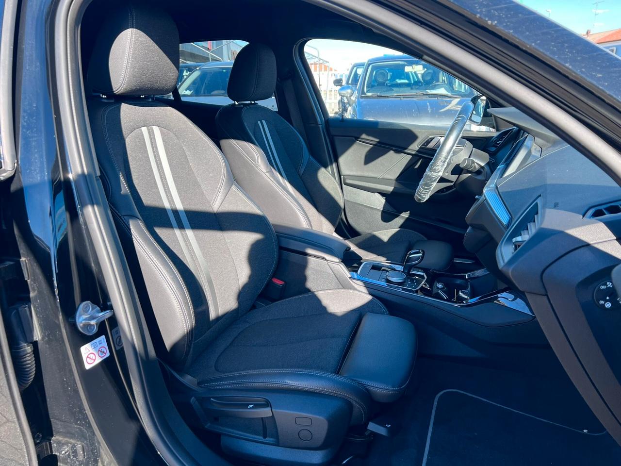 Bmw 118 118d 5p. Msport