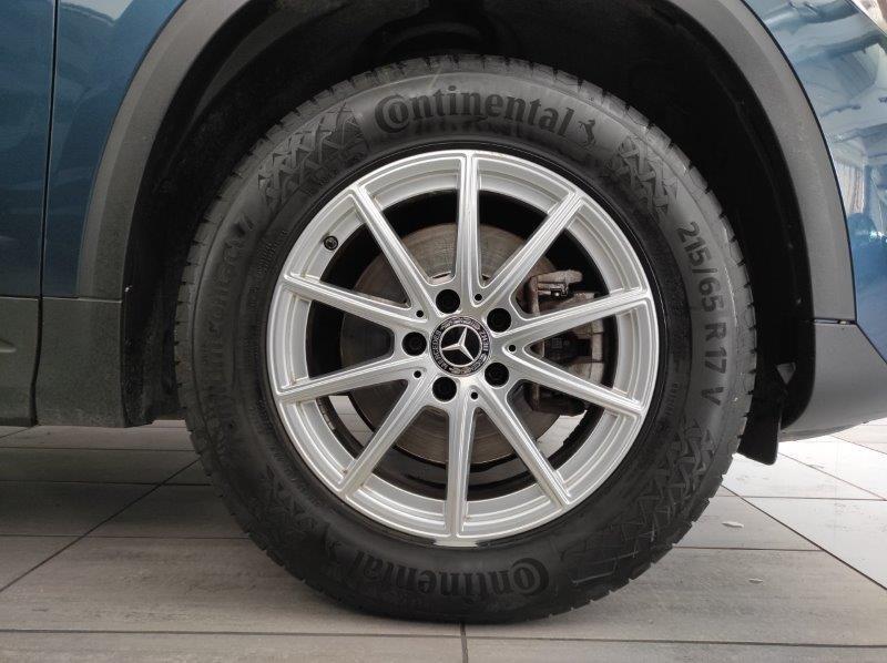 Mercedes-Benz GLA (H247) - GLA 200 d Automatic Business