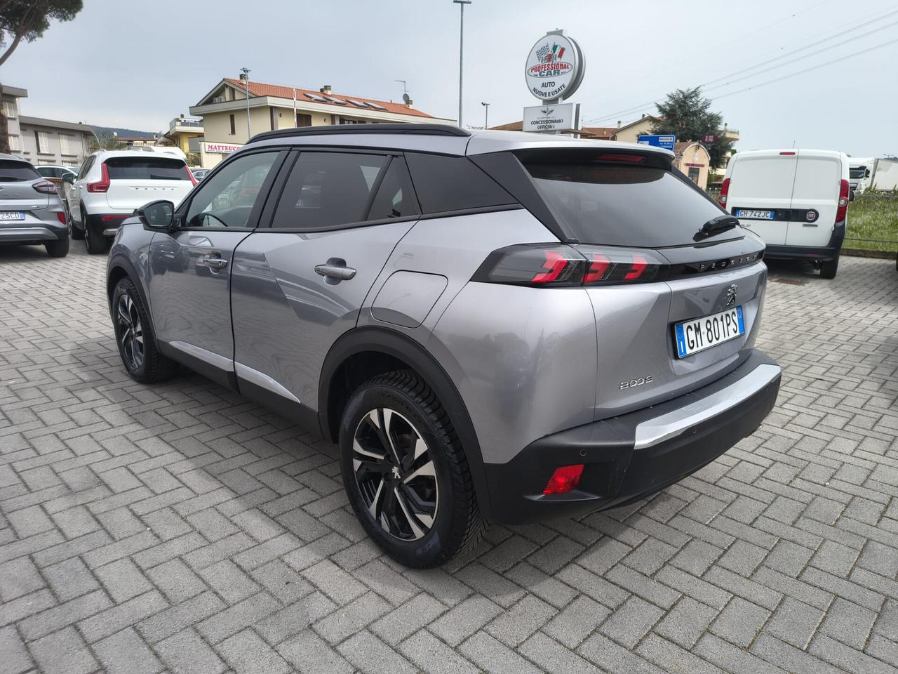 Peugeot 2008 1.5 BlueHDi 130cv EAT8 *CAMBIO AUTOMATICO*