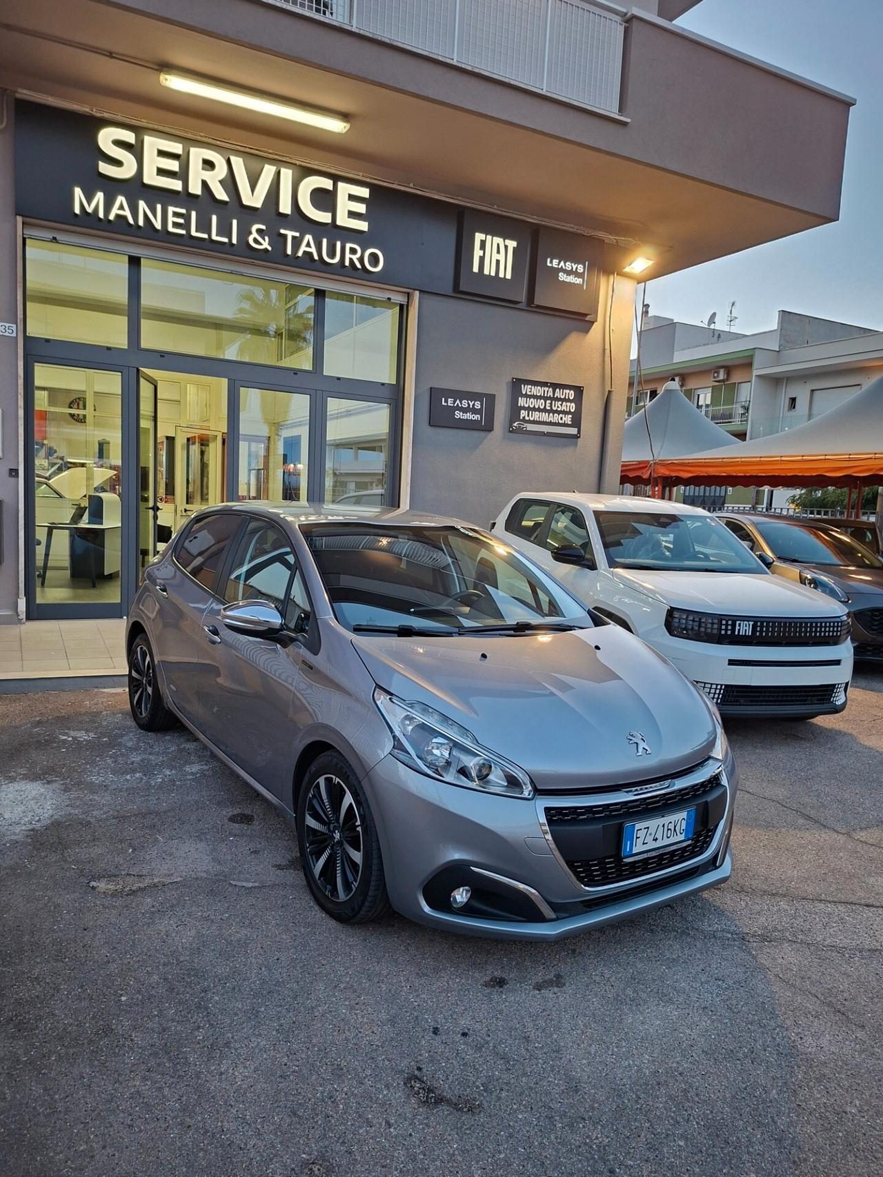 Peugeot 208 BlueHDi 100 S&S 5 porte Signature
