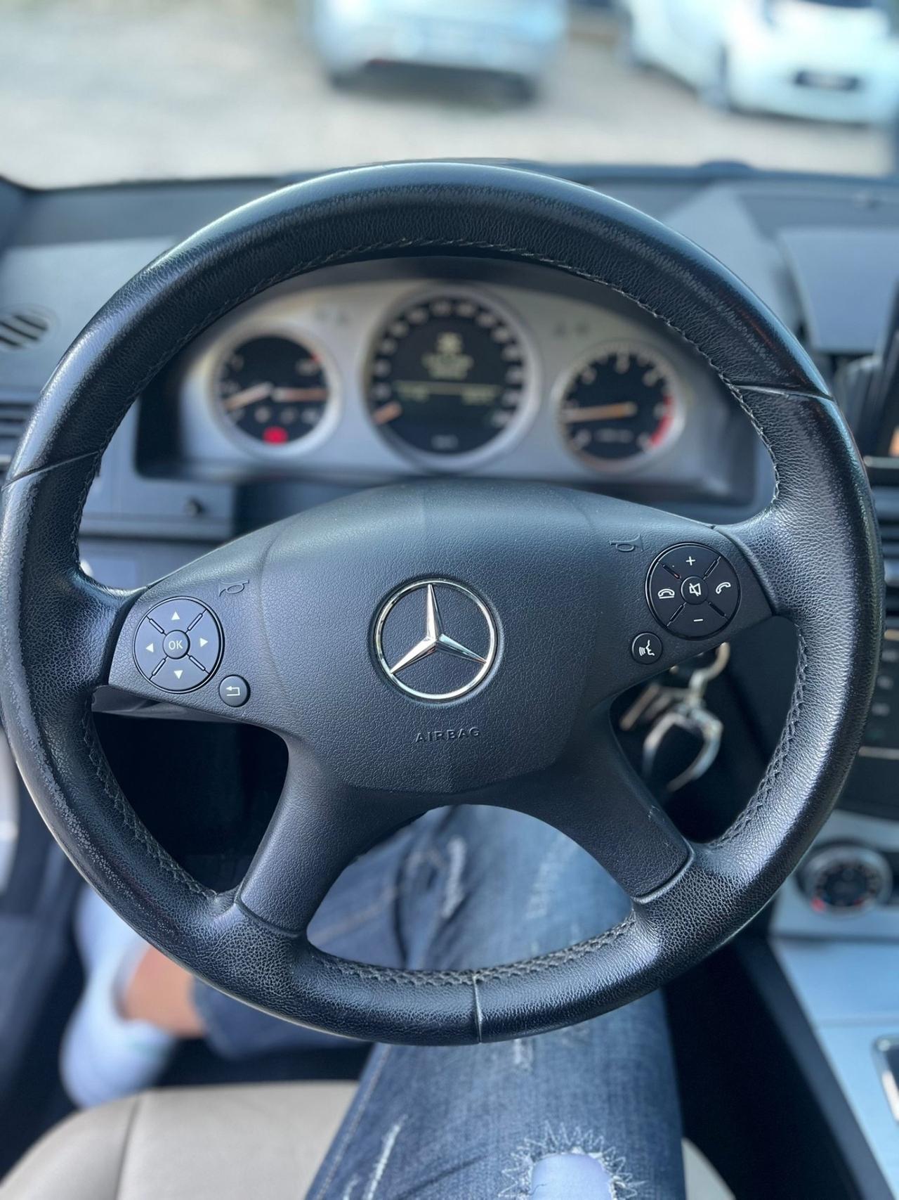 Mercedes-benz C 220 CDI BlueEFFICIENCY Avantgarde AMG