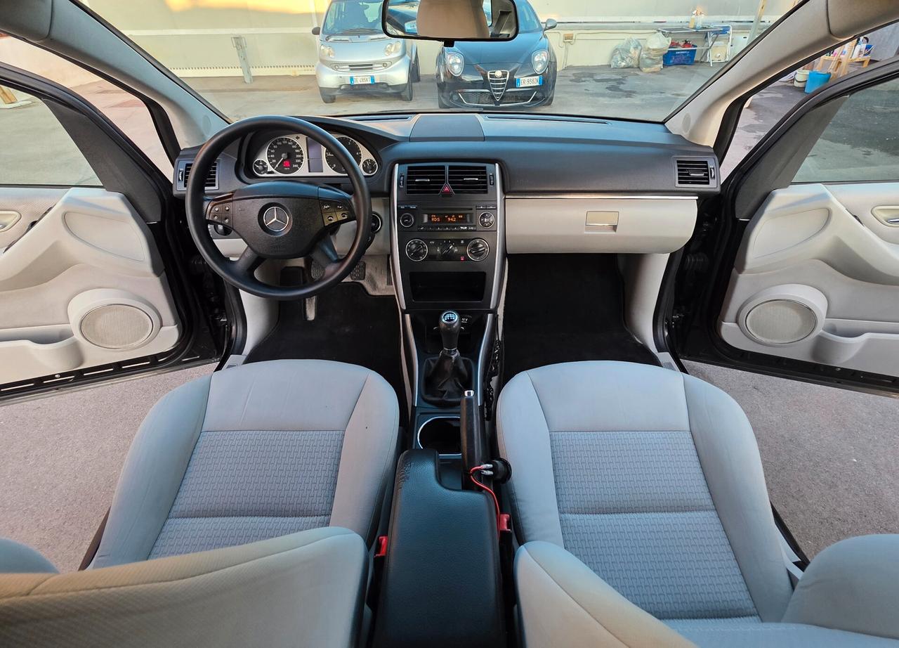 Mercedes-benz B 180 CDI