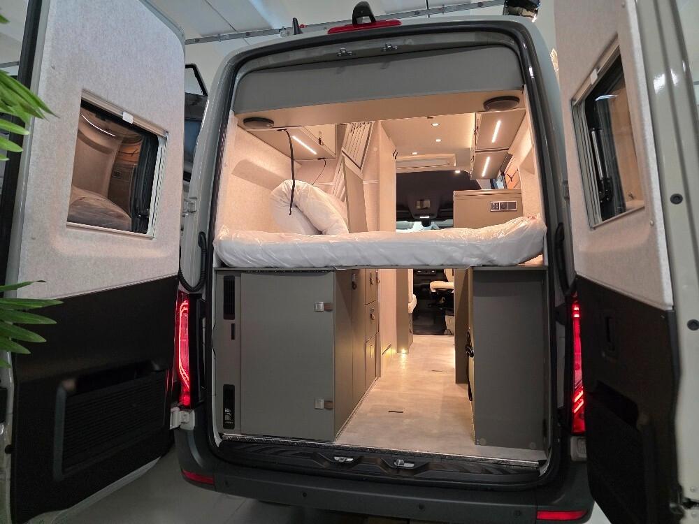 CAMPER VAN HYMER GRAND CANYON S