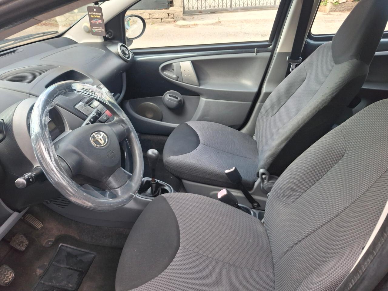 Toyota Aygo 1.0 12V VVT-i 5 porte Sol
