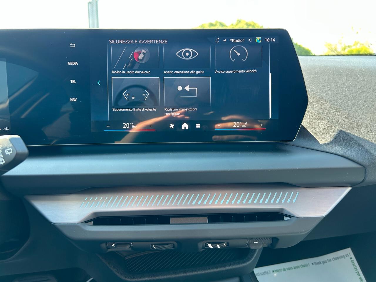BMW 118d auto KM 0