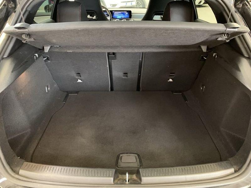 Mercedes-Benz Classe A 180d Automatic AMG Line Advanced Plus