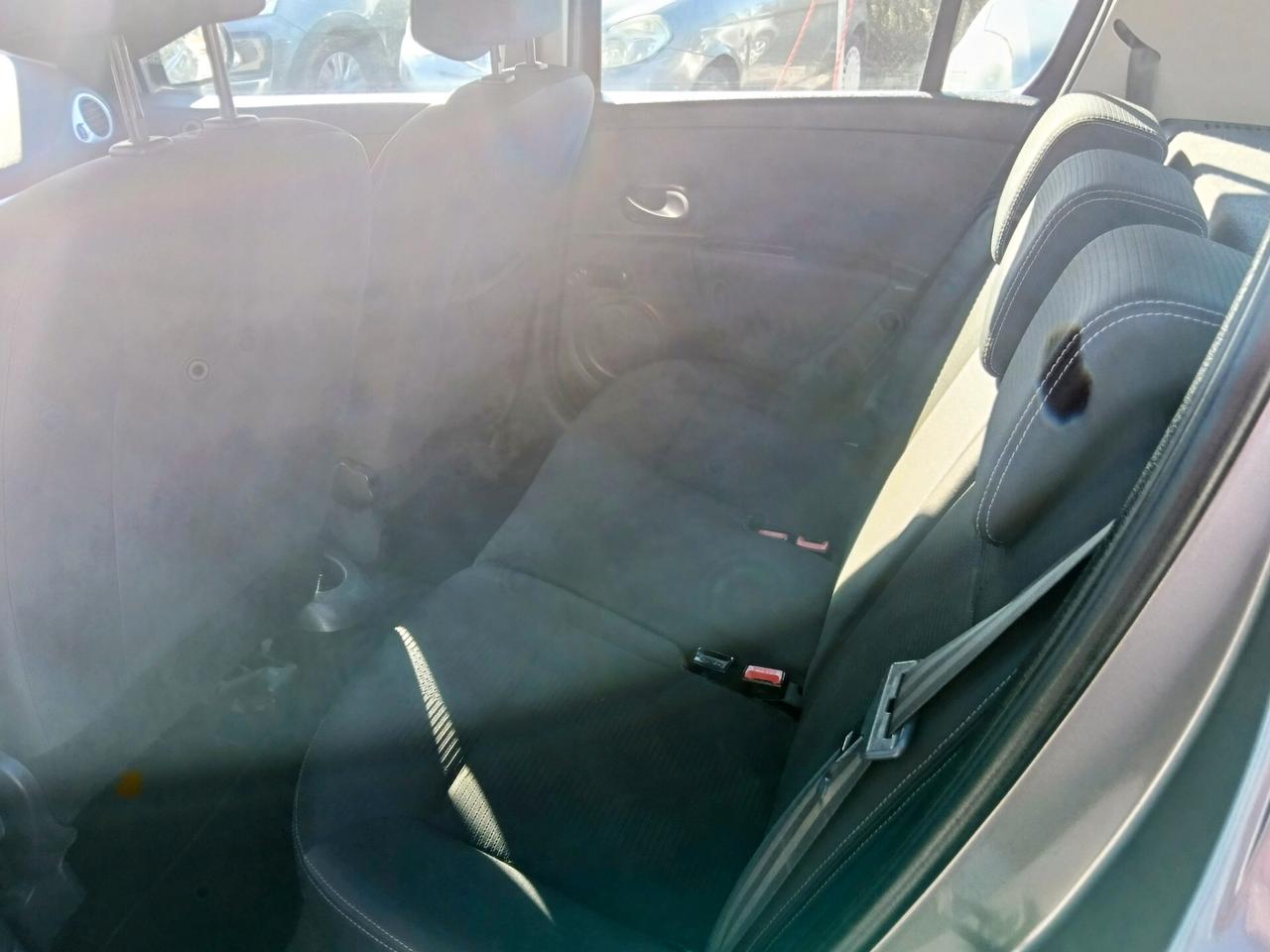 Renault Clio 1.2 16V 5 porte GPL Dynamique