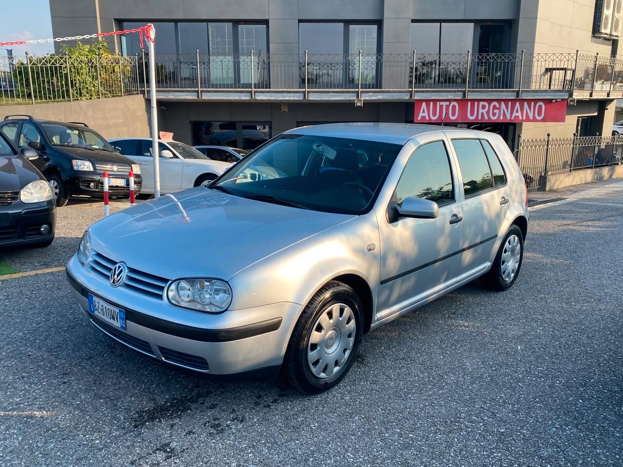 Volkswagen Golf 1.4 I6V CAT 5P