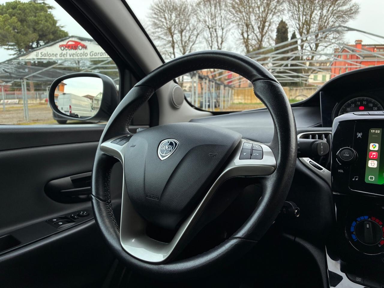 Lancia Ypsilon 1.0 FireFly 5 porte S&S Hybrid Gold