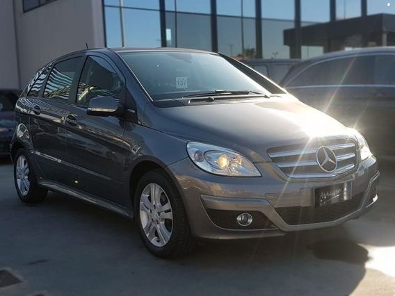 MERCEDES-BENZ B 180 Executive