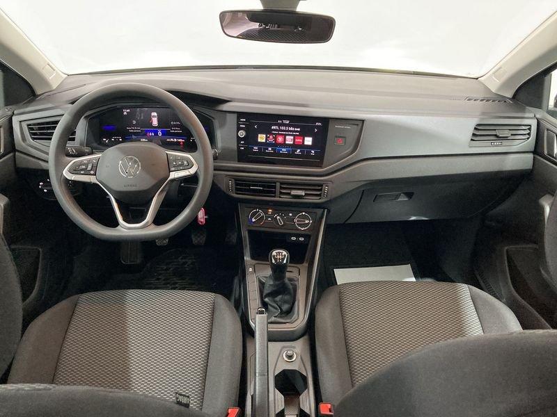 Volkswagen Polo 1.0 Young
