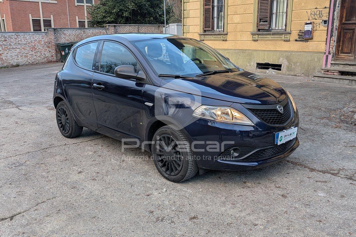 LANCIA Ypsilon 1.2 69 CV 5 porte GPL Ecochic Silver