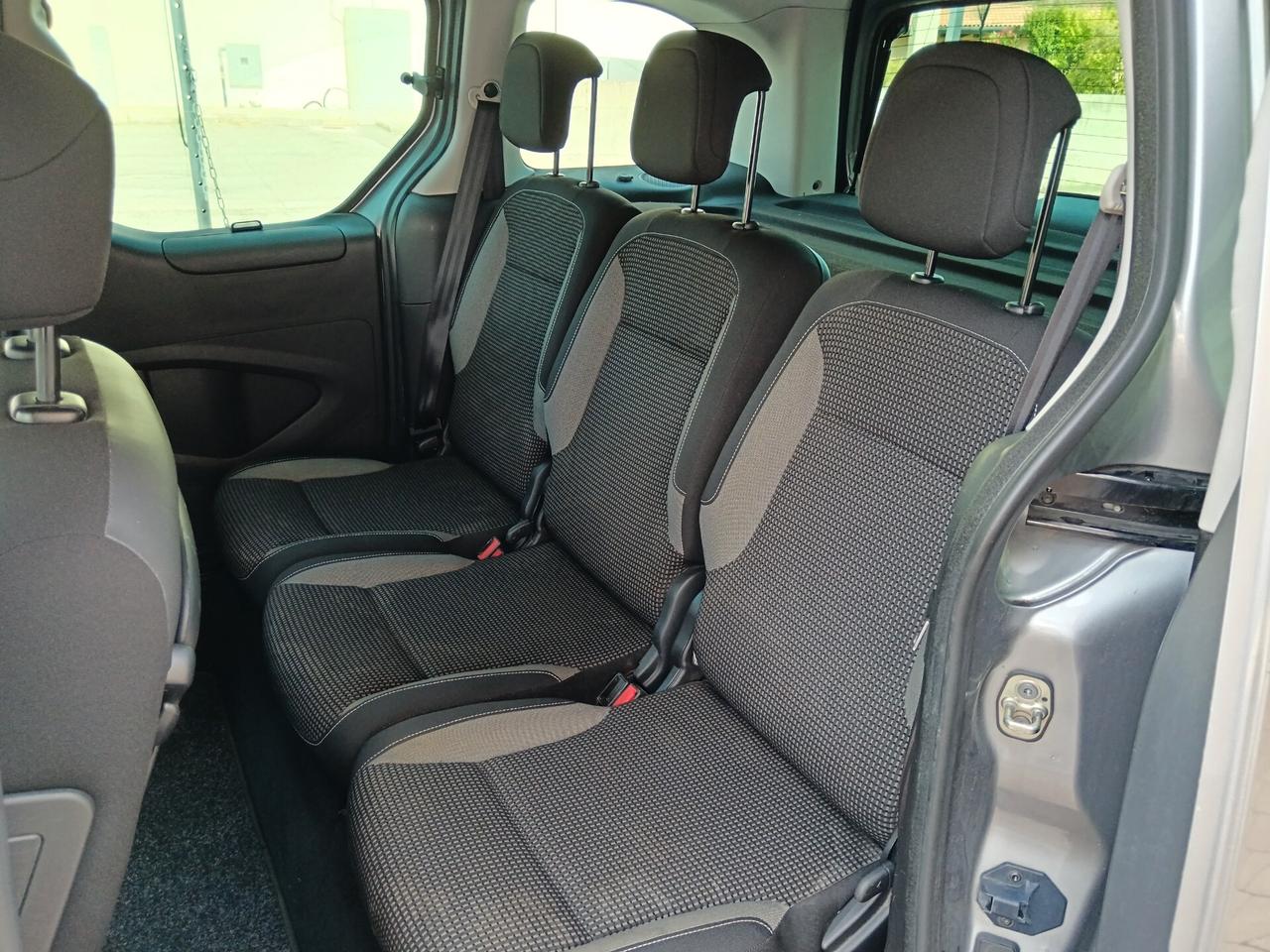 Peugeot Partner Tepee 1.6 HDI Outdoor