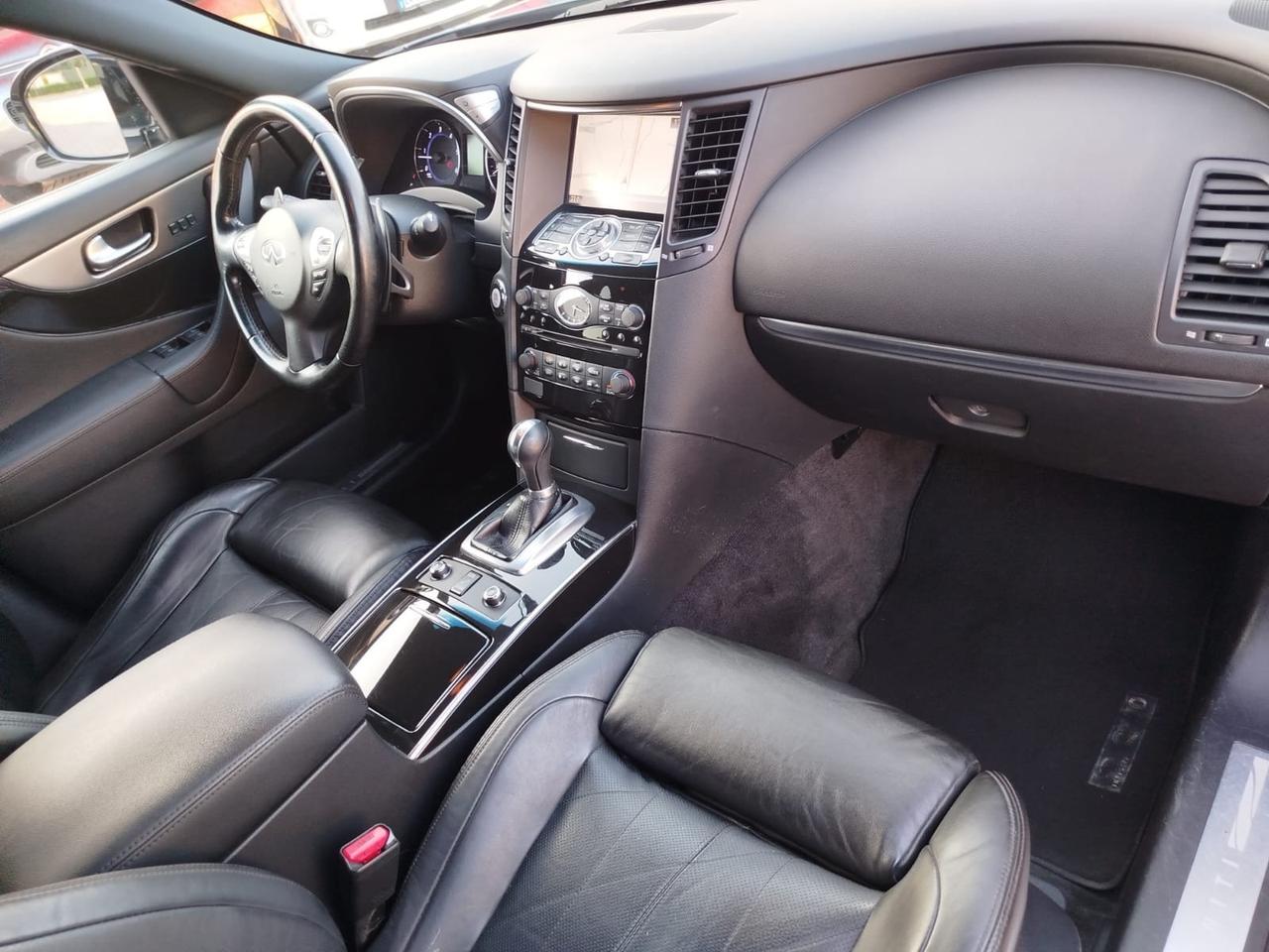 Infiniti QX70 3.0 diesel V6 AT S Premium