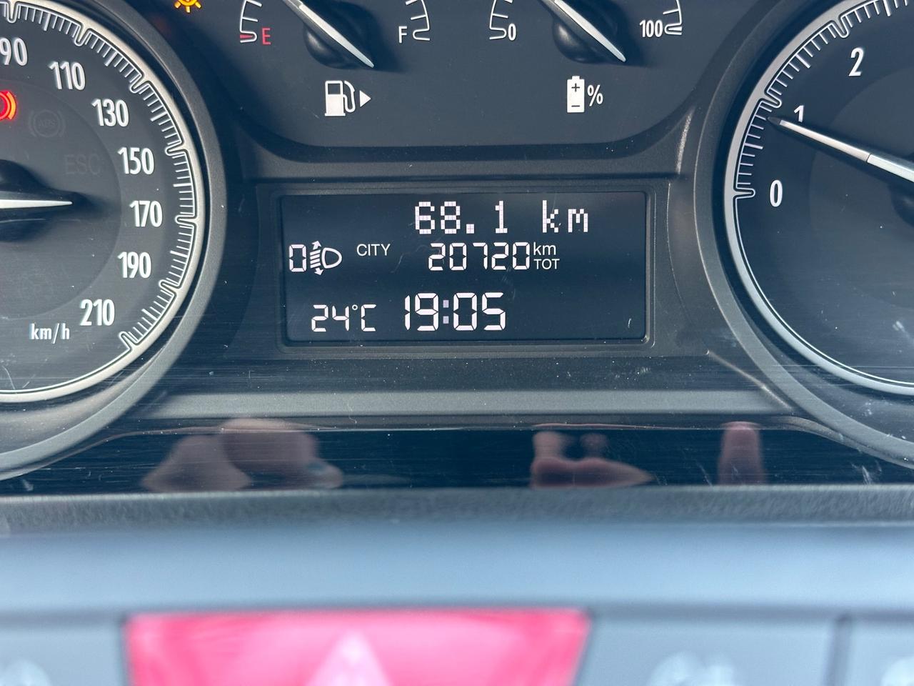 Lancia Ypsilon 1.0 FireFly 5 porte S&S Hybrid Gold
