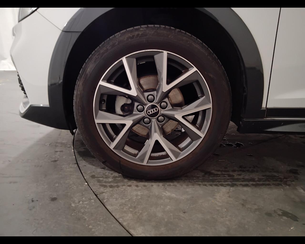 AUDI A1 II 2022 allstreet - A1 allstreet 30 1.0 tfsi Admired 110c