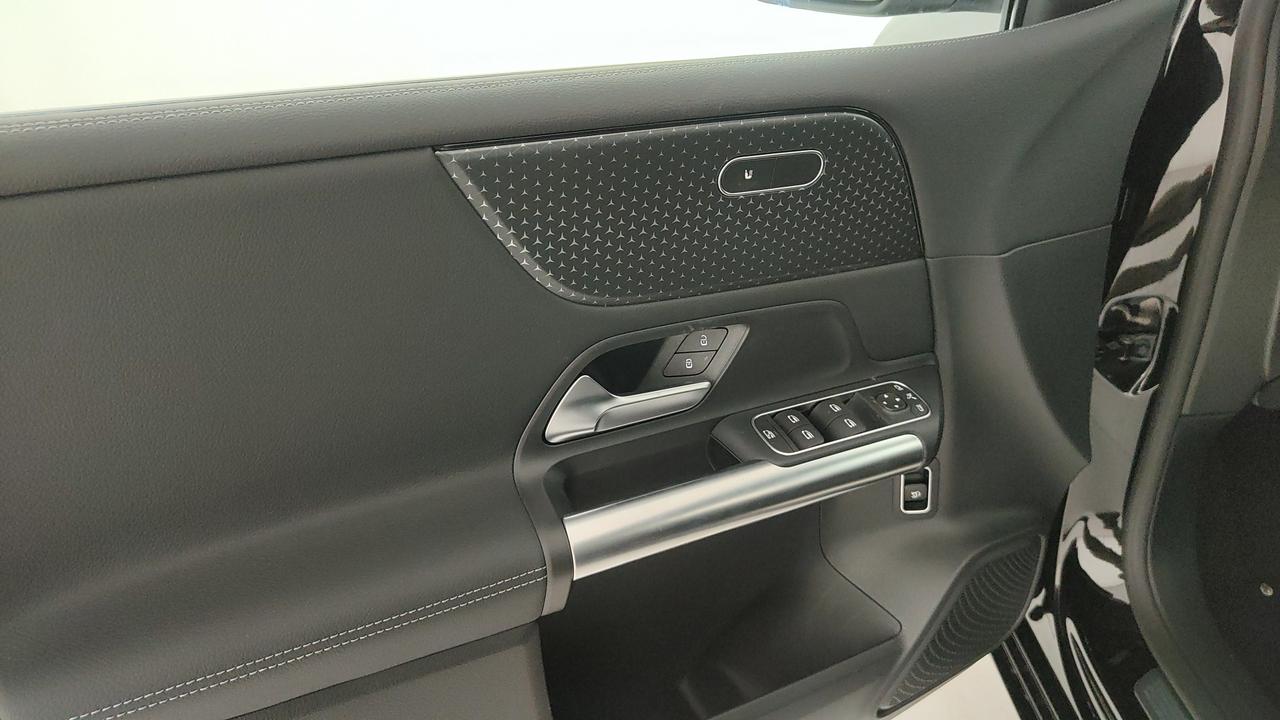 Mercedes-Benz B 180 d