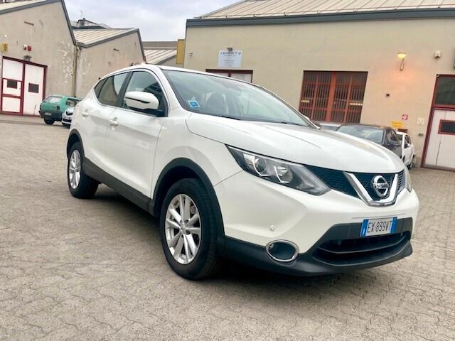 Nissan Qashqai 1.2 DIG-T Acenta