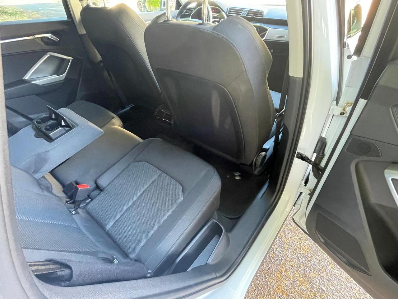 Audi Q3 S Line 1.5 35 TFSI #11556