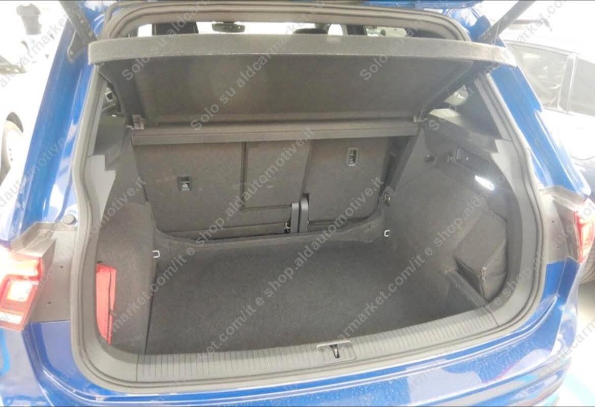 Volkswagen Tiguan 2.0 TDI 150 CV SCR DSG R-Line TETTO NAVY LED BLACK ED. 20