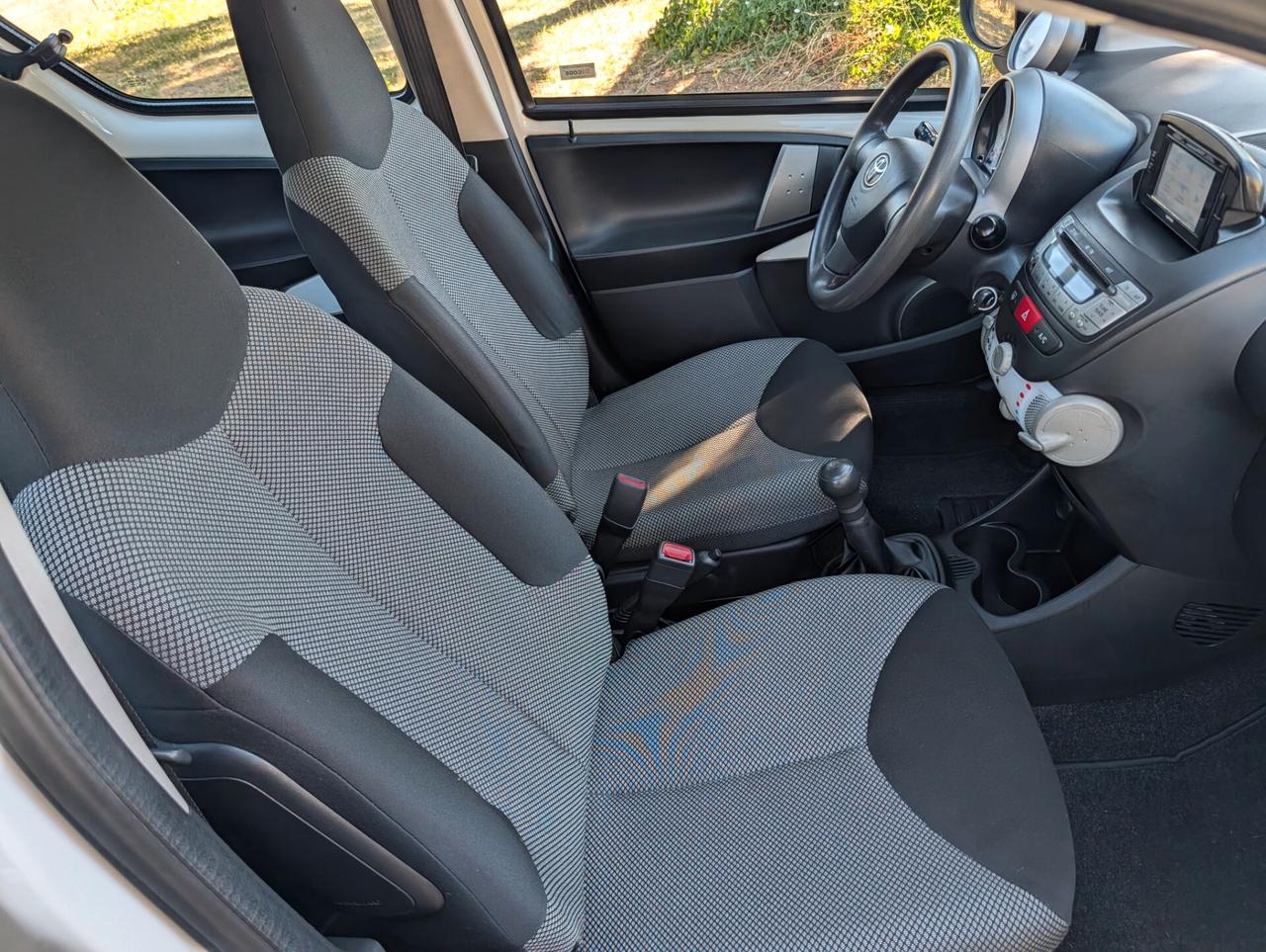 Toyota Aygo 1.0 12V VVT-i 5 porte Lounge Connect UNICO PROPRIETARIO OK NEOP.