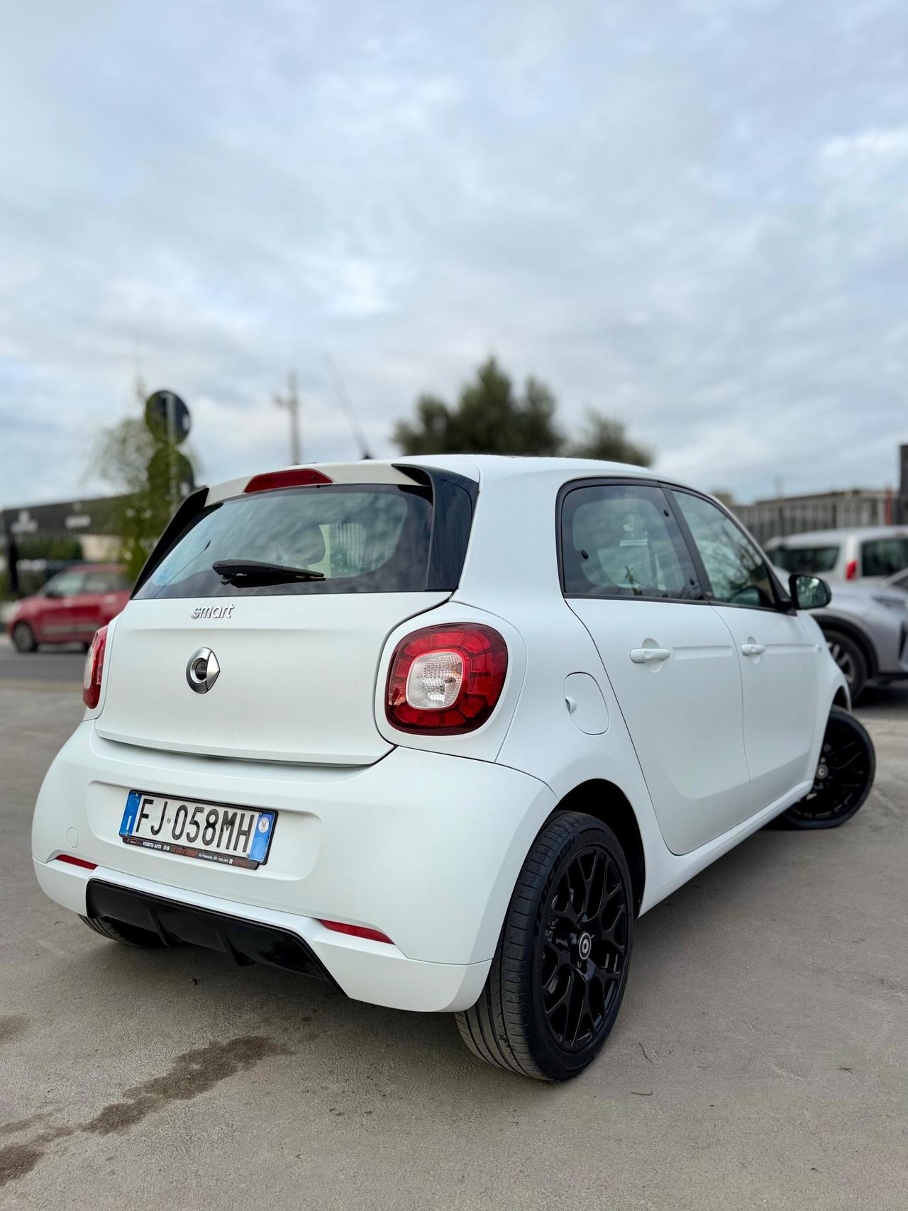 Smart ForFour 1.0 Automatica GPL Allestita Brabus