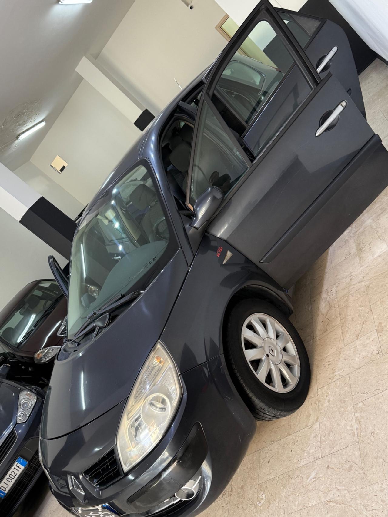 Renault Scenic Grand Scénic 1.9 dCi/130CV Serie 7 POSTI