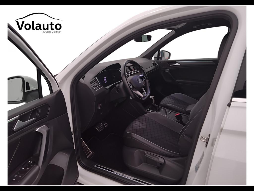 VOLKSWAGEN Tiguan II 2021 - Tiguan 1.5 tsi R-Line 150cv dsg