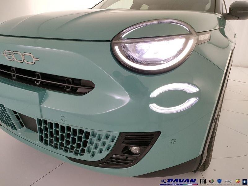 FIAT 600 1.2 Hybrid 110 CV DCT MHEV La Prima
