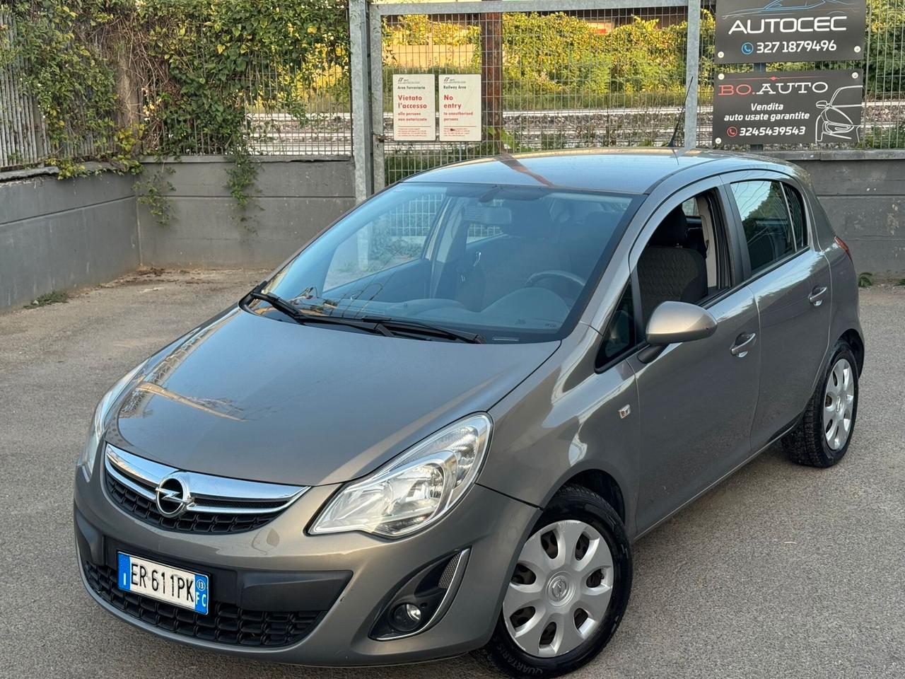 Opel Corsa 1.2 85CV 5 porte GPL-TECH Edition