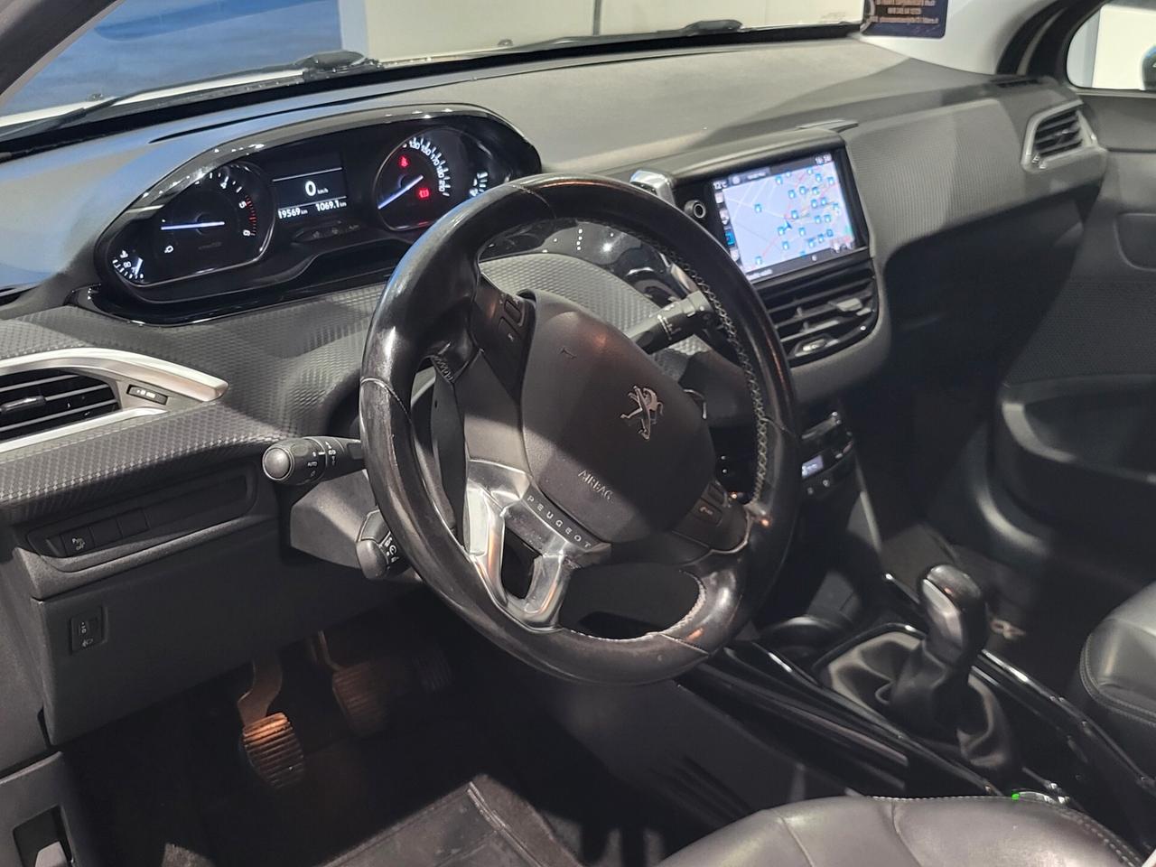 Peugeot 2008 - 2016 1.6 BlueHDi 100 Allure