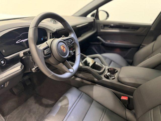 PORSCHE Cayenne 3.0 V6 E-Hybrid Black Edition