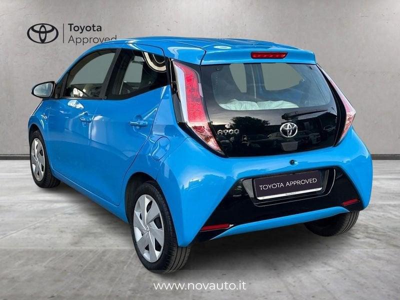 Toyota Aygo Aygo 5p 1.0 x-play my15