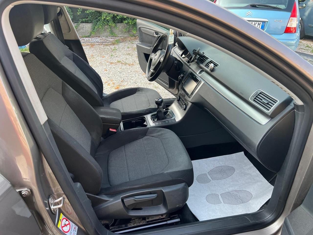 Volkswagen Passat 1.6 TDI Comfortline BlueM. Tech.