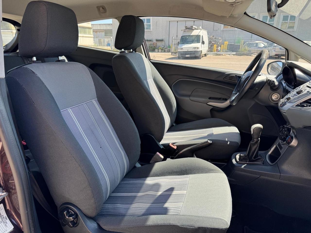 FORD FIESTA 1.2 benz 3p Titanium 130000 km
