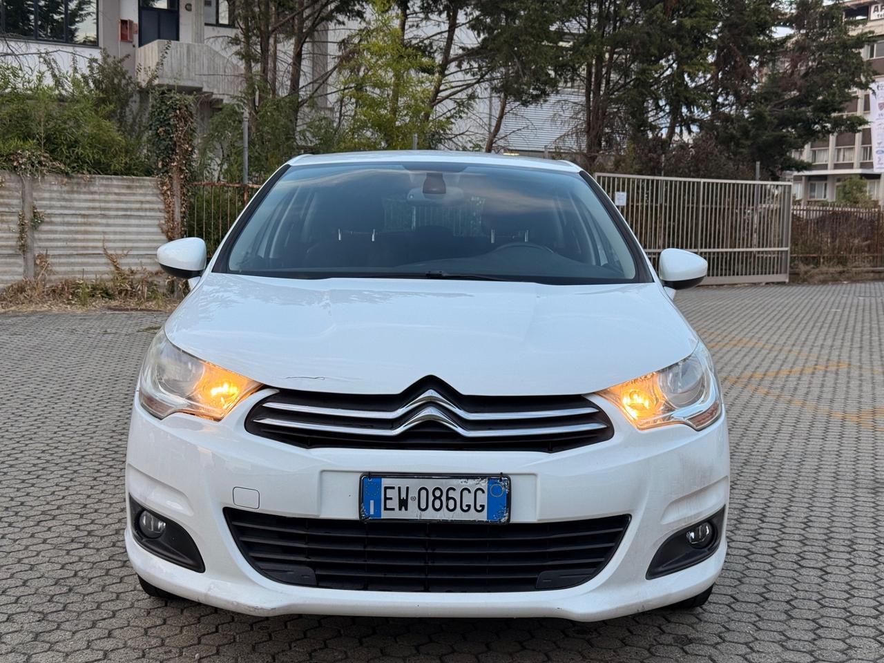 Citroen C4 Vti 2014 benz/gpl