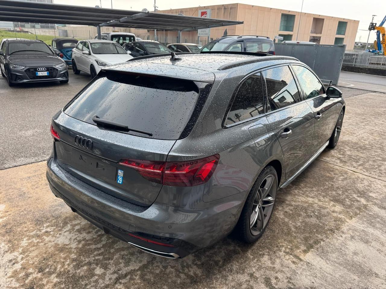 Audi A4 Avant 35 TDI/163 CV S tronic line edition