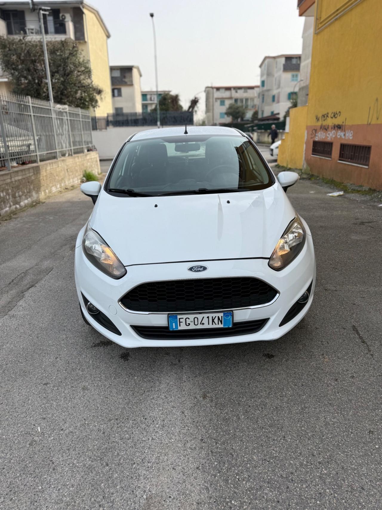 Ford Fiesta 1.5 TDCi 75CV 5 porte Titanium
