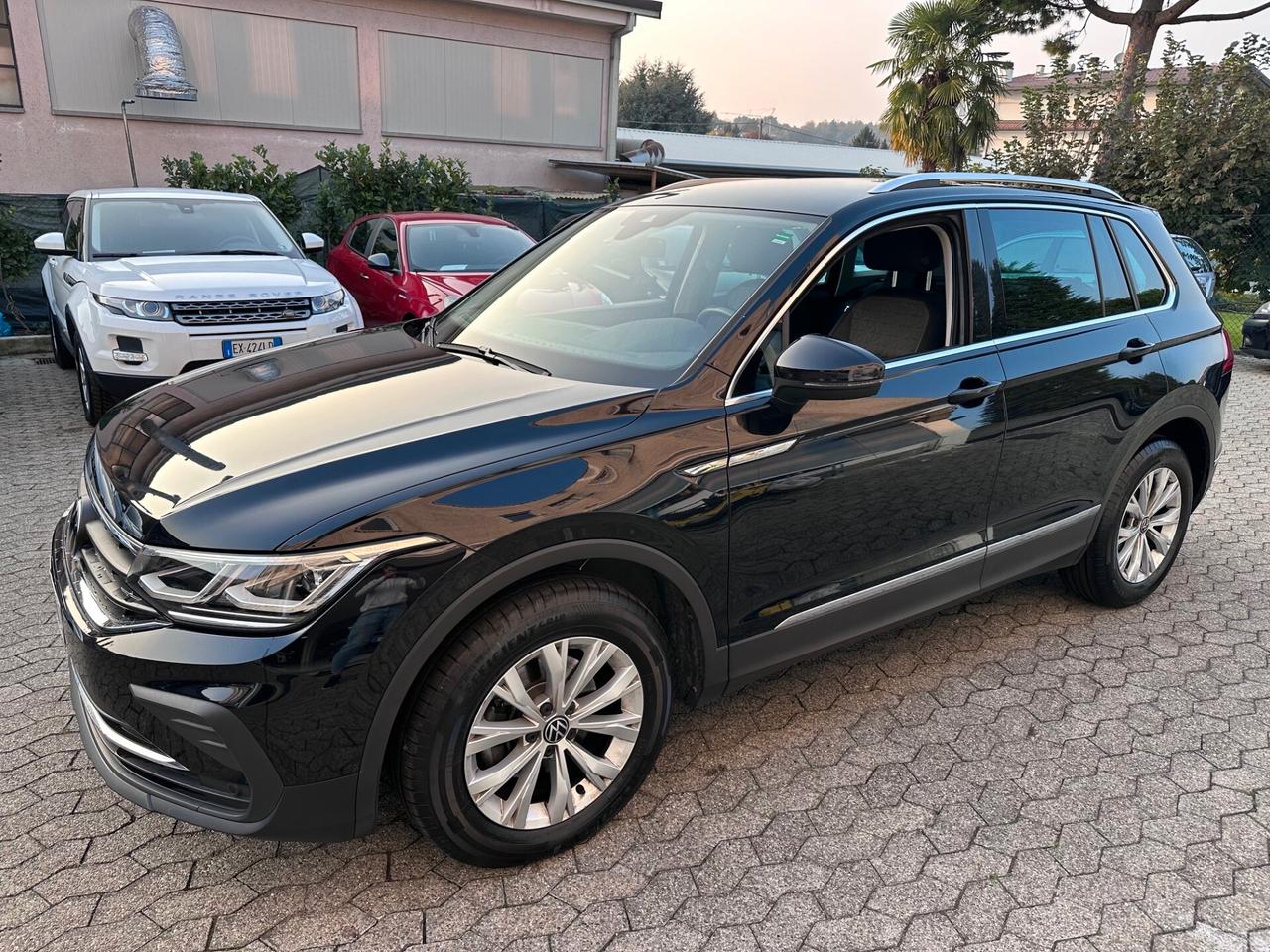 Volkswagen Tiguan 2.0 TDI 150 CV SCR DSG Elegance*EURO6