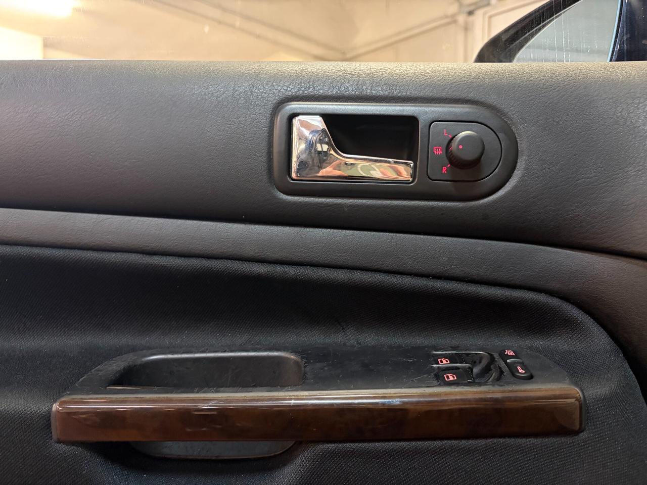 Volkswagen Golf GTI 1.8 turbo 20V cat 3p.