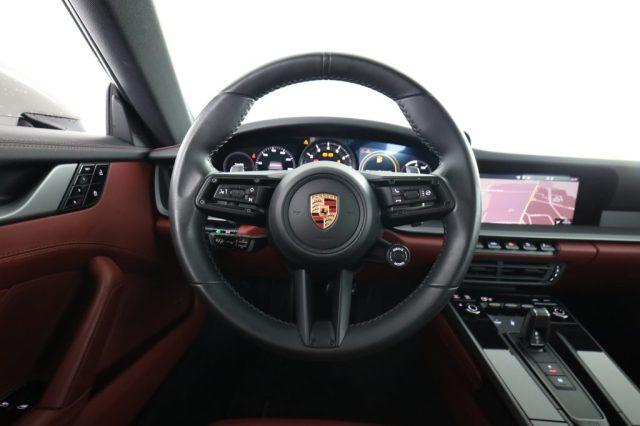 PORSCHE 911 911 Carrera 4S