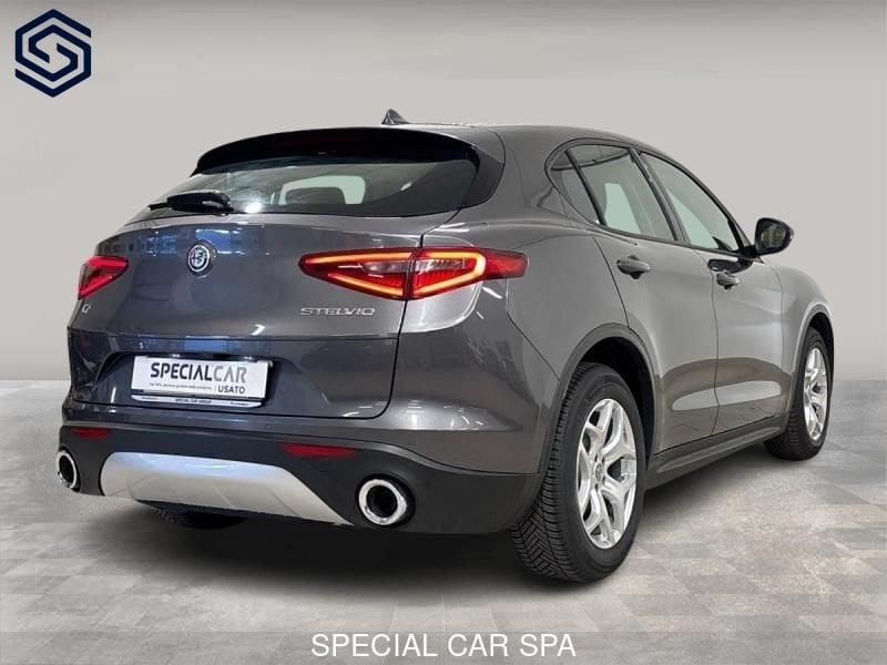 Alfa Romeo Stelvio 2.2 t Business Q4 190cv auto