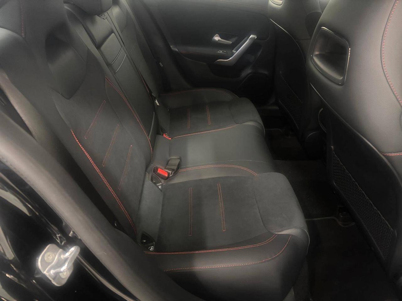 Mercedes-Benz CLA Coupe - C118 2023 - CLA Coupe 200 d AMG Line Advanced Plus auto